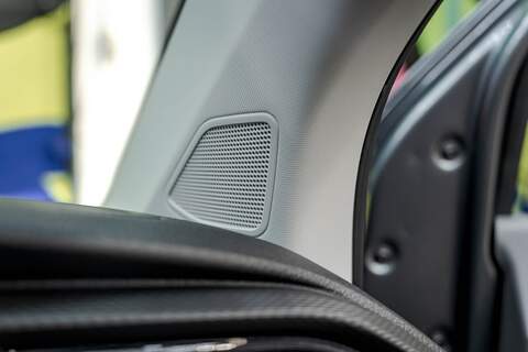 Volkswagen Transporter 2.0 T32 Diesel 204PS DSG 4MOTION Kombi SWB - N2960