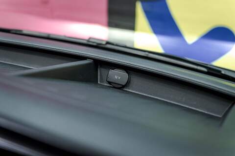 Volkswagen Transporter 2.0 T32 Diesel 204PS DSG 4MOTION Kombi SWB - N2960