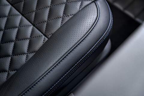 Volkswagen Transporter 2.0 T32 Diesel 204PS DSG 4MOTION Kombi SWB - N2960