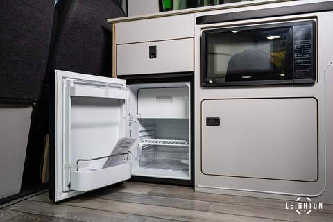 Ford Transit Custom 2.0 300 EcoBlue Diesel 150ps LV-RF Camper L1 H1 - N2602