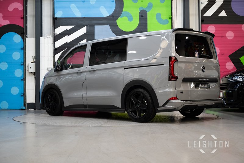 Volkswagen Transporter 2.0 T32 150ps Diesel 4M Auto Kombi SWB - N5965