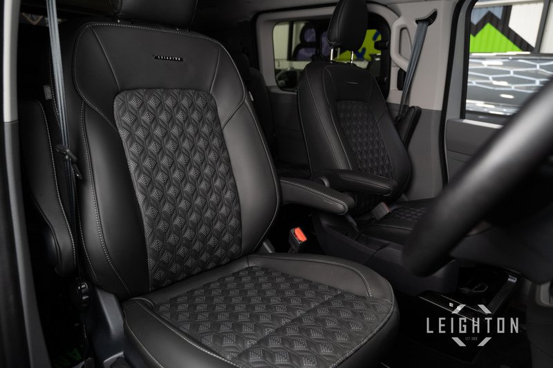 Volkswagen Transporter 2.0 T32 150ps Diesel 4M Auto Kombi SWB - N5965