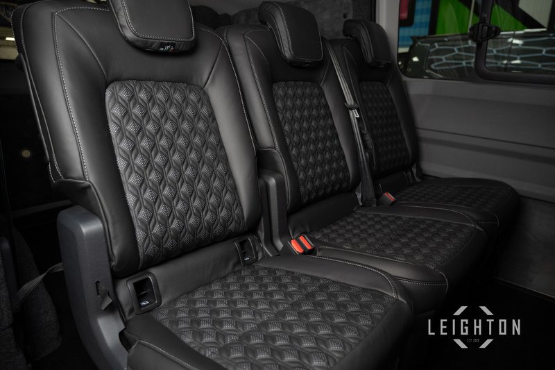 Volkswagen Transporter 2.0 T32 150ps Diesel 4M Auto Kombi SWB - N5965