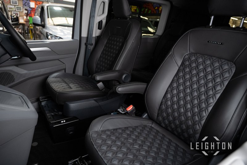 Volkswagen Transporter 2.0 T32 150ps Diesel 4M Auto Kombi SWB - N5965