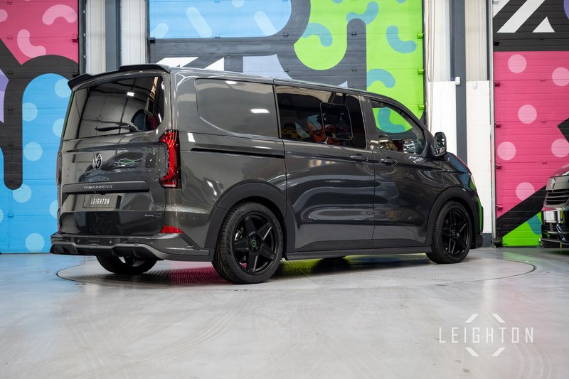 Volkswagen Transporter 2.0 T32 150ps Diesel 4M Auto SWB - N5969