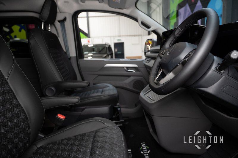 Volkswagen Transporter 2.0 T32 150ps Diesel 4M Auto SWB - N5969