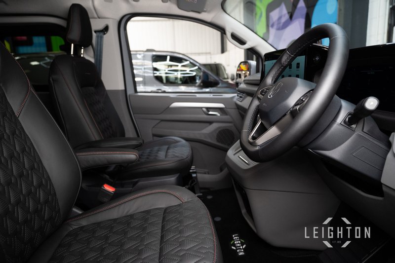Volkswagen Transporter 2.0 T32 170ps Diesel Auto Kombi SWB - N5970
