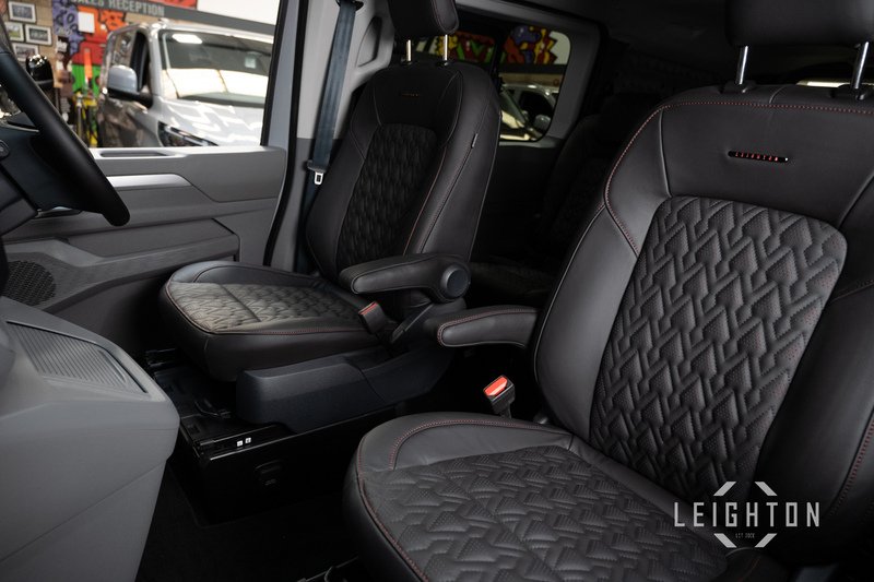 Volkswagen Transporter 2.0 T32 170ps Diesel Auto Kombi SWB - N5970