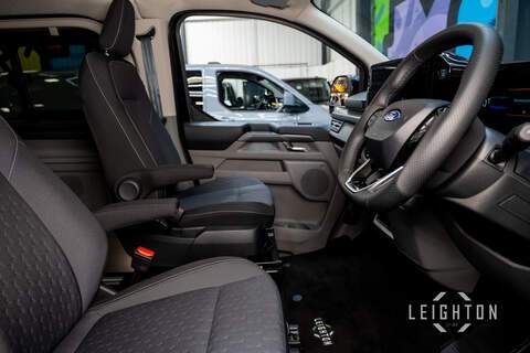 Ford Tourneo Custom 2.5 340 232ps Auto PHEV Tourneo L1 - N5971