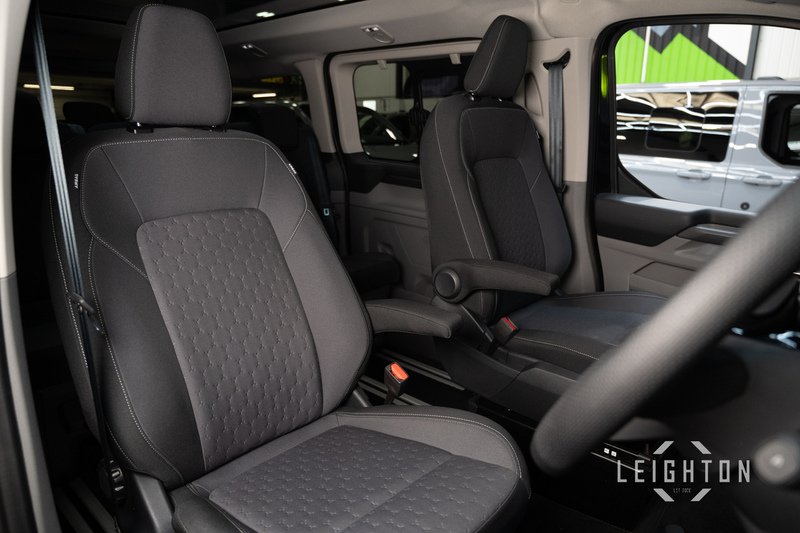 Ford Tourneo Custom 2.5 340 232ps Auto PHEV Tourneo L1 - N5971