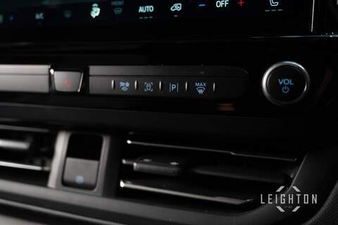 Ford Tourneo Custom 2.5 340 232ps Auto PHEV Tourneo L1 - N5971