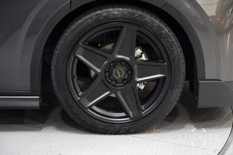 Ford Transit Custom 2.5 320 232ps Auto PHEV Double Cab L2 - N5977