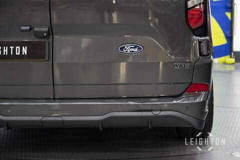 Ford Transit Custom 2.5 320 232ps Auto PHEV Double Cab L2 - N5977
