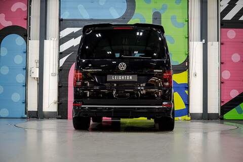 Volkswagen Transporter T6.1 T32 SWB 2.0BiTDI 204PS DSG 4MOTION Kombi LV-R  Pack Deep Black Pearl - N5986