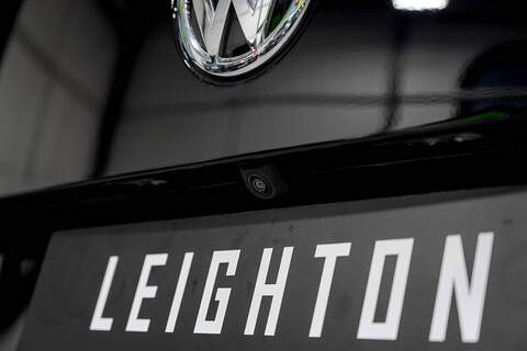 Volkswagen Transporter T6.1 T32 SWB 2.0BiTDI 204PS DSG 4MOTION Kombi LV-R  Pack Deep Black Pearl - N5986