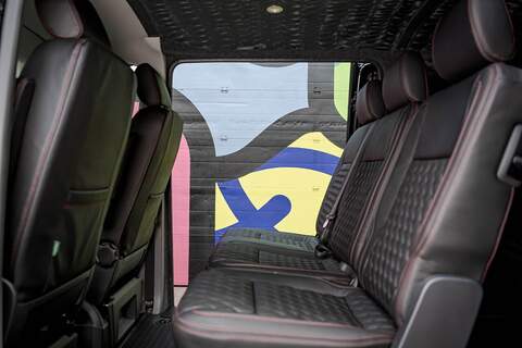 Volkswagen Transporter T6.1 T32 SWB 2.0BiTDI 204PS DSG 4MOTION Kombi LV-R  Pack Deep Black Pearl - N5986