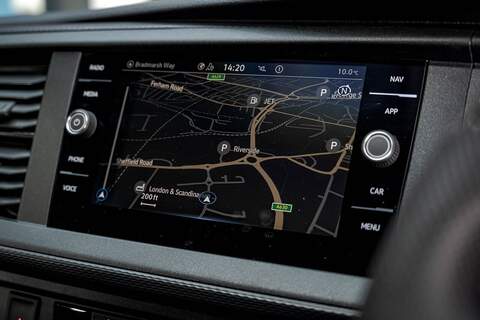 Volkswagen Transporter T6.1 T32 SWB 2.0BiTDI 204PS DSG 4MOTION Kombi LV-R  Pack Deep Black Pearl - N5986