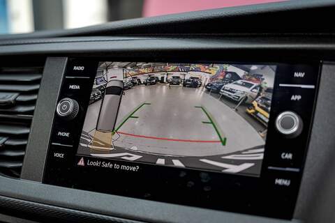 Volkswagen Transporter T6.1 T32 SWB 2.0BiTDI 204PS DSG 4MOTION Kombi LV-R  Pack Deep Black Pearl - N5986