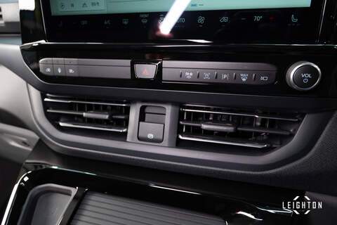 Ford Tourneo Custom 2.5 340 232PS PHEV Auto Tourneo Luxe L2 - N5987