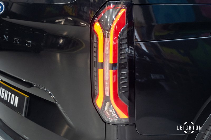 Ford Tourneo Custom 2.5 340 232PS PHEV Auto Tourneo Luxe L2 - N5988