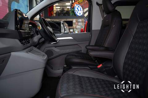 Volkswagen Transporter 2.0 T32 170ps Auto Diesel Kombi SWB - N5989