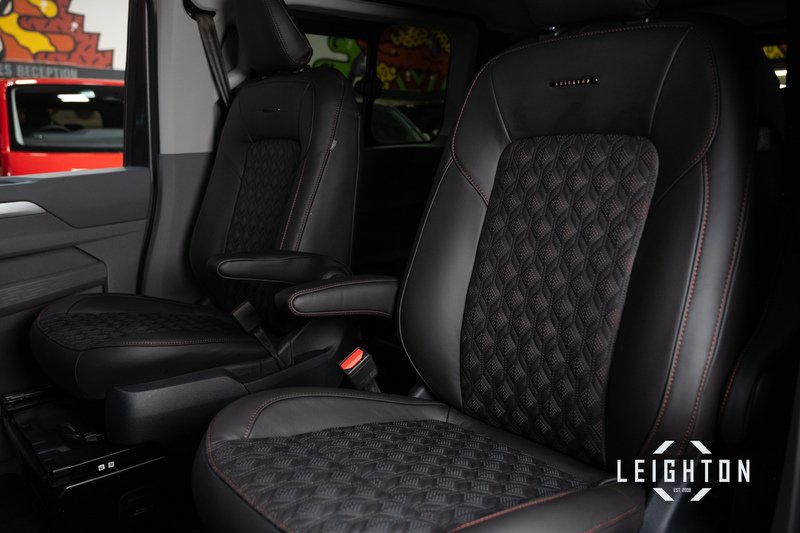 Volkswagen Transporter 2.0 T32 170ps Auto Diesel Kombi SWB - N5989