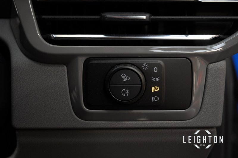 Volkswagen Transporter 2.0 T32 150ps 4M Auto Diesel Kombi LWB - N5992