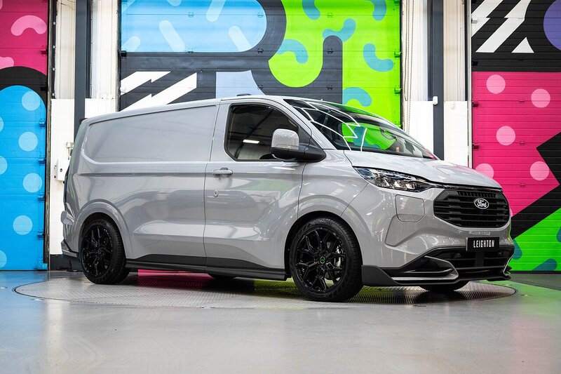Ford Transit Custom 2.5 320 Duratec Hybrid 11.8kWh Limited Panel Van Auto L1 H1 Euro 6 LV-RF™ Pack
