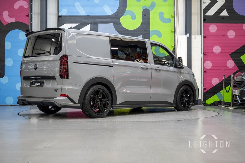 Volkswagen Transporter 2.0 T32 150ps 4M Auto Diesel Kombi SWB - N60000