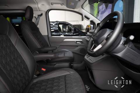 Volkswagen Transporter 2.0 T32 150ps 4M Auto Diesel Kombi SWB - N60000