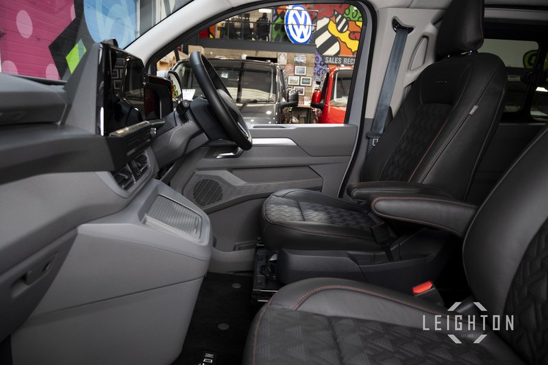 Volkswagen Transporter 2.0 T32 150ps 4M Auto Diesel Kombi SWB - N60000