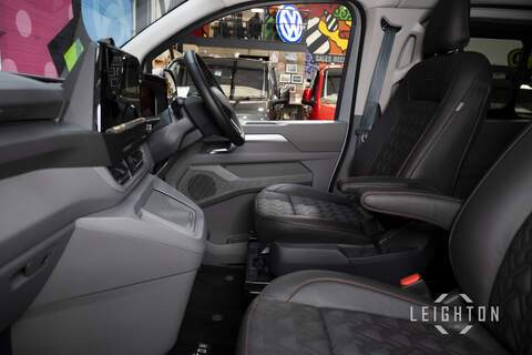 Volkswagen Transporter 2.0 T32 150ps 4M Auto Diesel Kombi SWB - N60000