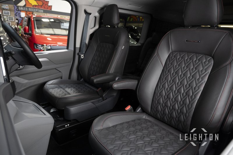 Volkswagen Transporter 2.0 T32 150ps 4M Auto Diesel Kombi SWB - N60000
