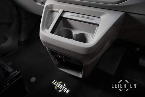 Volkswagen Transporter 2.0 T32 150ps 4M Auto Diesel Kombi SWB - N60000