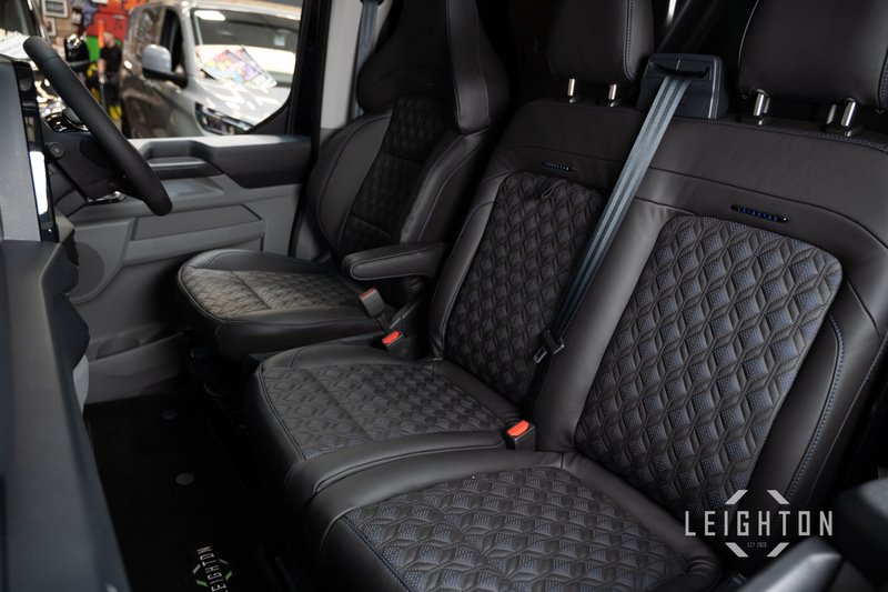 Ford Transit Custom 2.5 320 232ps Auto PHEV Panel Van L2 - N5719