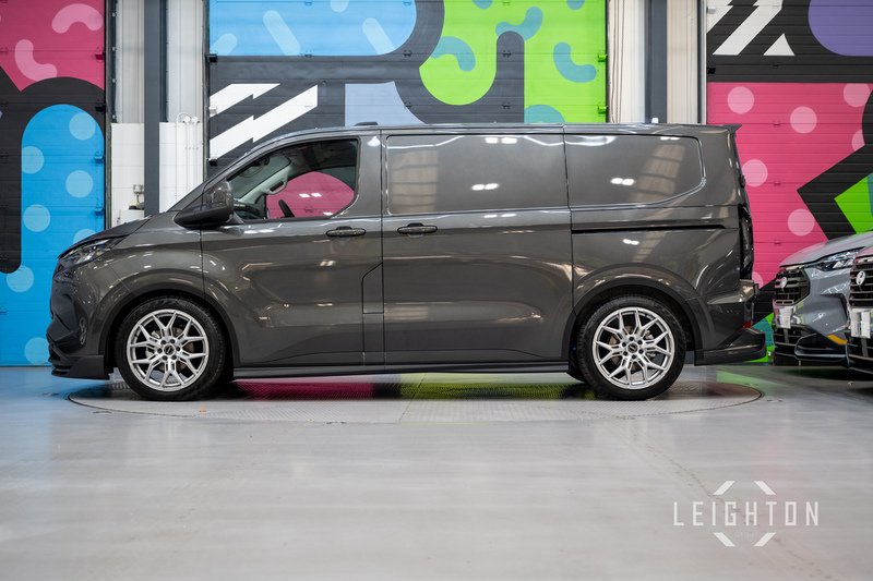 Ford Transit Custom 2.5 320 232ps Auto PHEV panel Van L1 - N5633