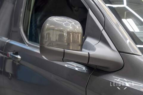 Ford Transit Custom 2.5 320 232ps Auto PHEV Panel Van L2 - N5716