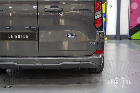 Ford Transit Custom 2.5 320 232ps Auto PHEV Panel Van L2 - N5716