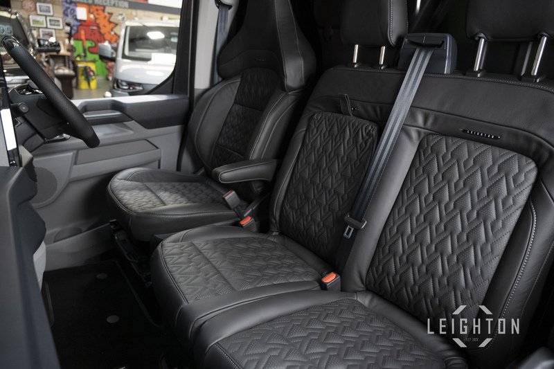 Ford Transit Custom 2.5 320 232ps Auto PHEV Panel Van L2 - N5716