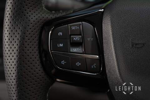 Ford Transit Custom 2.5 320 232ps Auto PHEV Panel Van L2 - N5716