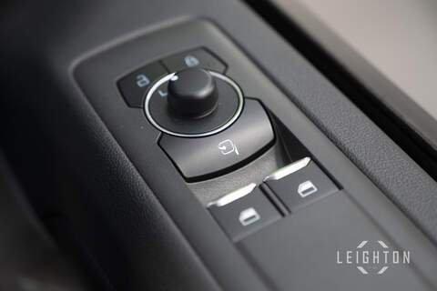 Ford Transit Custom 2.5 320 232ps Auto PHEV Double Cab L1 - N5706