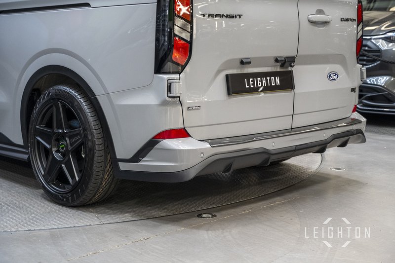 Ford Transit Custom 2.5 320 232ps PHEV Auto Panel Van L2 - N5722