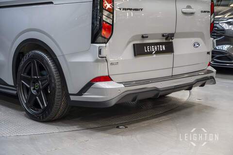 Ford Transit Custom 2.5 320 232ps PHEV Auto Panel Van L2 - N5722