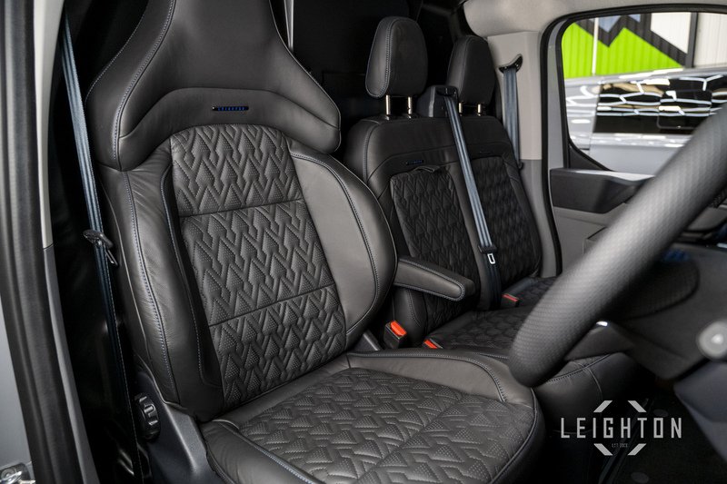 Ford Transit Custom 2.5 320 232ps PHEV Auto Panel Van L2 - N5722