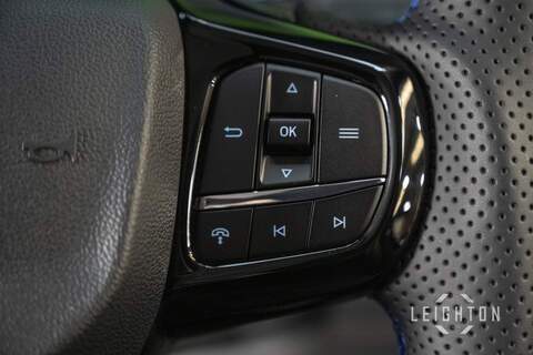 Ford Transit Custom 2.5 320 232ps PHEV Auto Panel Van L2 - N5722