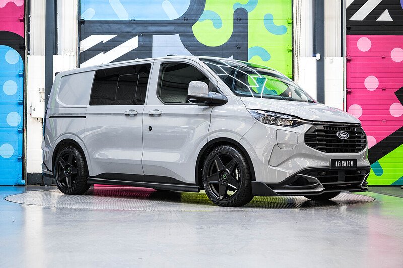 Ford Transit Custom 2.5 320 Duratec PHEV 232ps Limited Auto double Cab L1 H1 Euro 6 LV-RF™ Pack