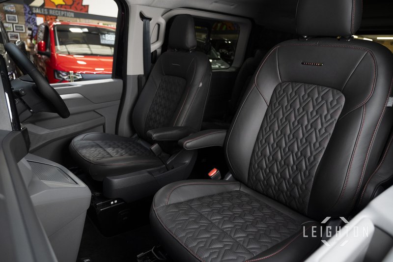 Volkswagen Transporter 2.0 T32 170ps Auto Diesel Kombi SWB - N6007