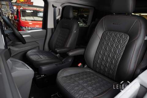 Volkswagen Transporter 2.0 T32 170ps Auto Diesel Kombi SWB - N6007