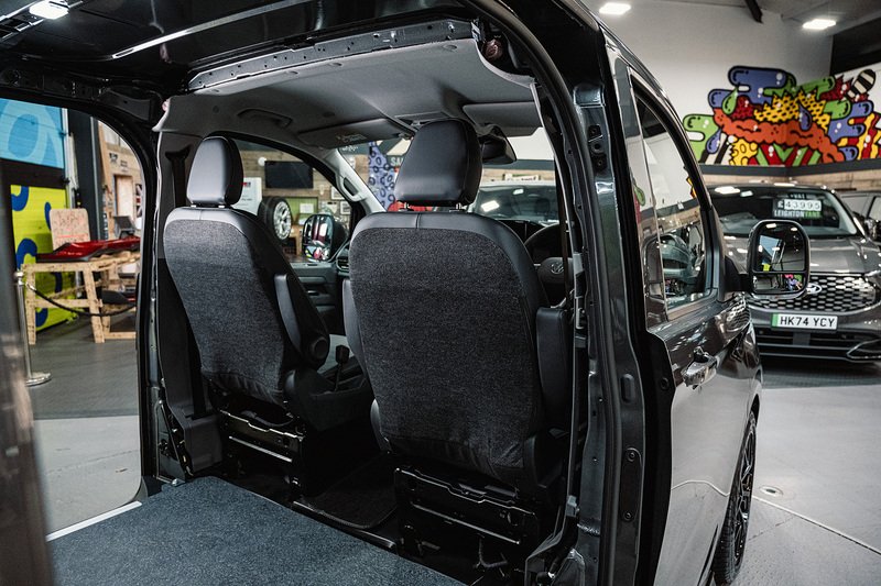 Volkswagen Transporter 2.0 - Large 45