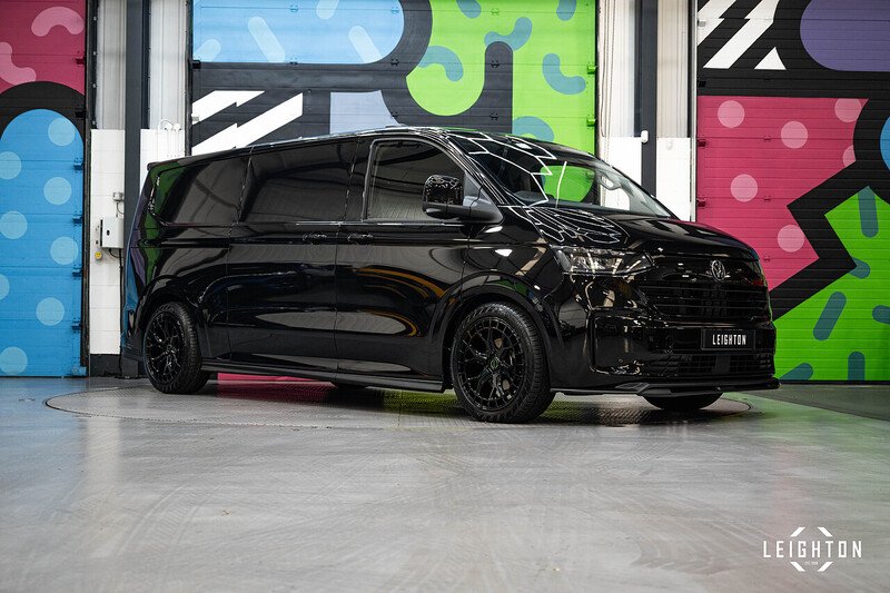 Volkswagen Transporter T7 T32 LWB 2.0BiTDI 150PS AUTO 4MOTION Panel Van Midnight Black
